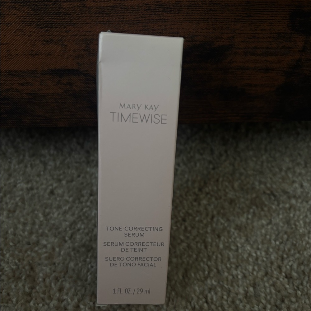 Mary Kay TimeWise Tone-Correcting Serum - Cream White Packaging